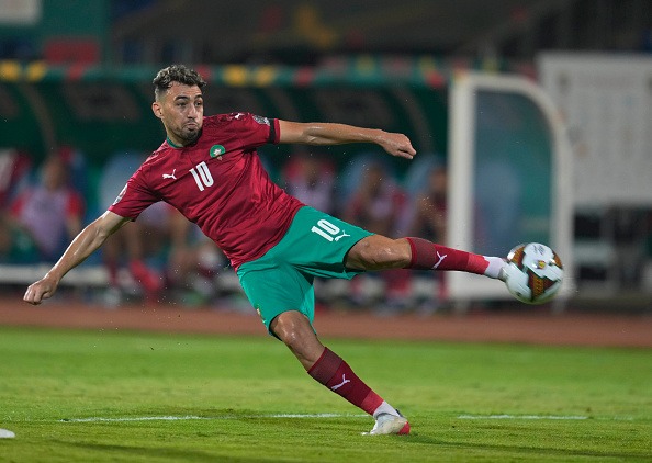 منير الحدادي يكشف كيف غادر إيران بعد منع الطائرة من الإقلاع