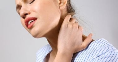 اضطراب حركى يصيب الرقبة.. ما هو خلل التوتر العنقى وأبرز أعراضه؟