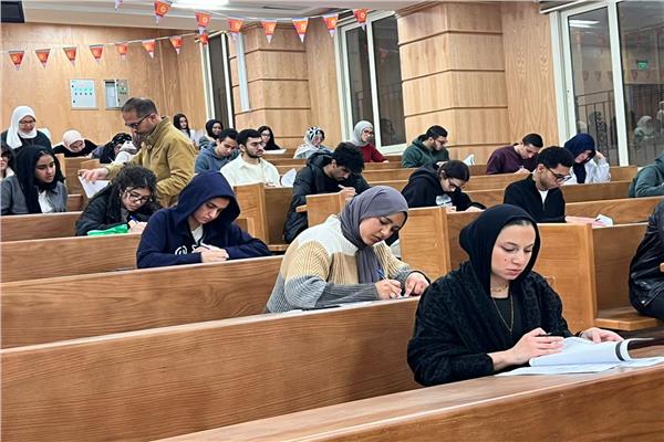 انضباط أكاديمي في امتحانات برنامج الطب والجراحة بجامعة القاهرة الأهلية
