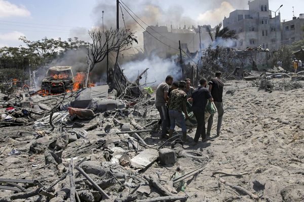 ارتفاع حصيلة الشهداء في قطاع غزة إلى 72,769 منذ بدء العدوان