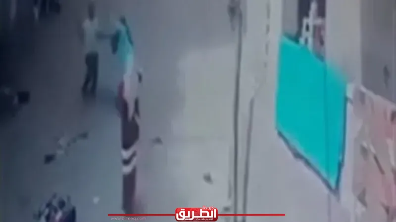 ”خناقة جيرة” تنتهي بضبط شقيقين بتهمة ضرب سيدتين بآلة حادة في الشرقية
