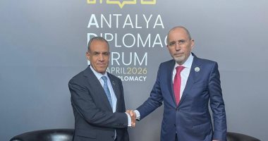 وزير الخارجية يلتقى نظيره الأردنى على هامش منتدى أنطاليا الدبلوماسى