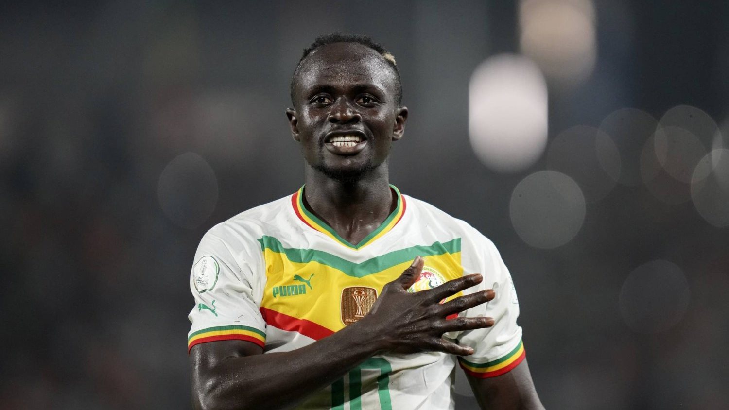 ساديو ماني يتبرع بمكافأة أمم أفريقيا لدعم فقراء السنغال