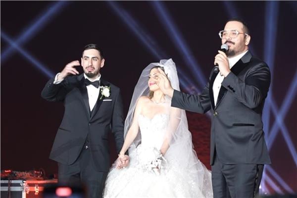 رامي عياش يفتتح حفل زفاف أسطوريًا في مصر بأغنية أوكسترالية