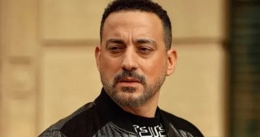دياب يحتفل بفوز منتخب مصر أمام نيوزيلندا
