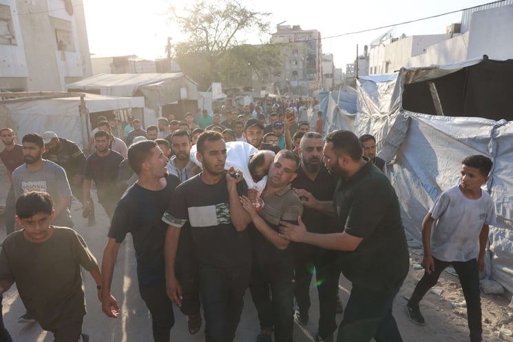 الدفاع المدني: 10 شهداء في ضربات إسرائيلية على قطاع غزة