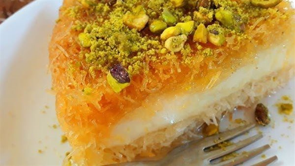 طريقة عمل الكنافة بالمهلبية، حلوى لذيذة وسريعة بعد الإفطار