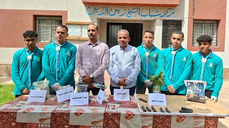 قصة شباب في سوهاج حوّلوا "ورد النيل" لمشروع اقتصادي مربح