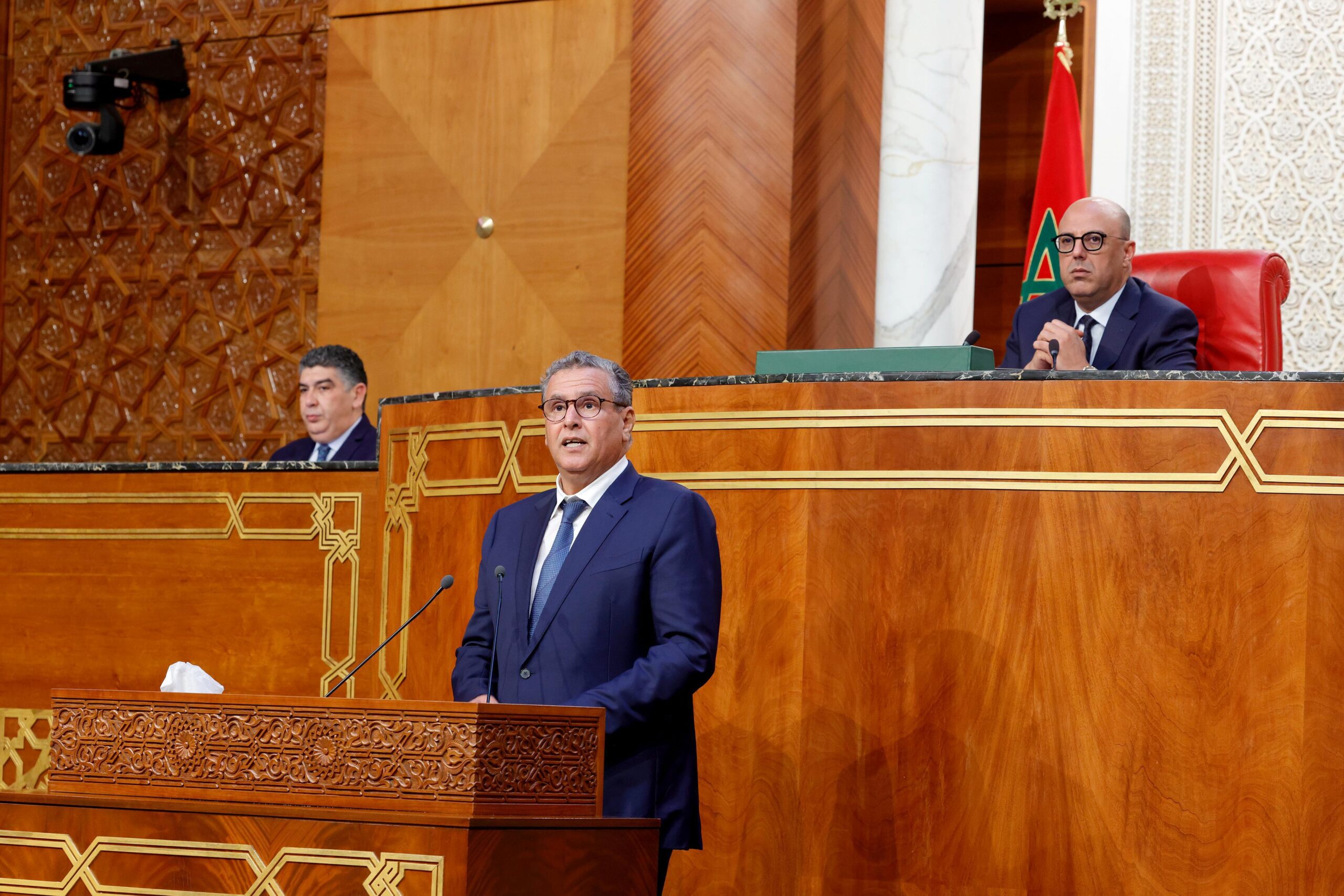 أخنوش: “لارام” وصناعة السيارات يمنحان المغرب “أجنحة” تنافسية لجذب الاستثمار العالمي