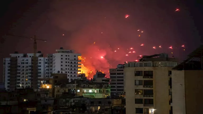 سقوط شظايا صواريخ اعتراضية في أماكن عدة وسط إسرائيل