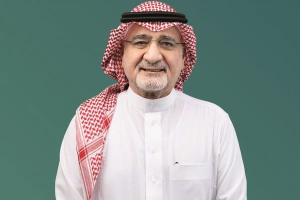أمر ملكي بمنح أمين جدة السابق وسام الملك عبدالعزيز من الدرجة الأولى
