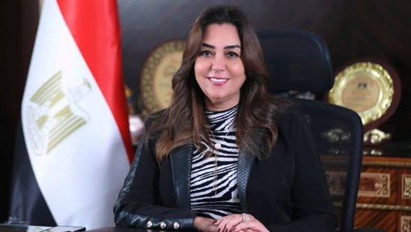 منال عوض: إعداد نظام إدارة أزمات جديد لمواجهة التلوث البحري