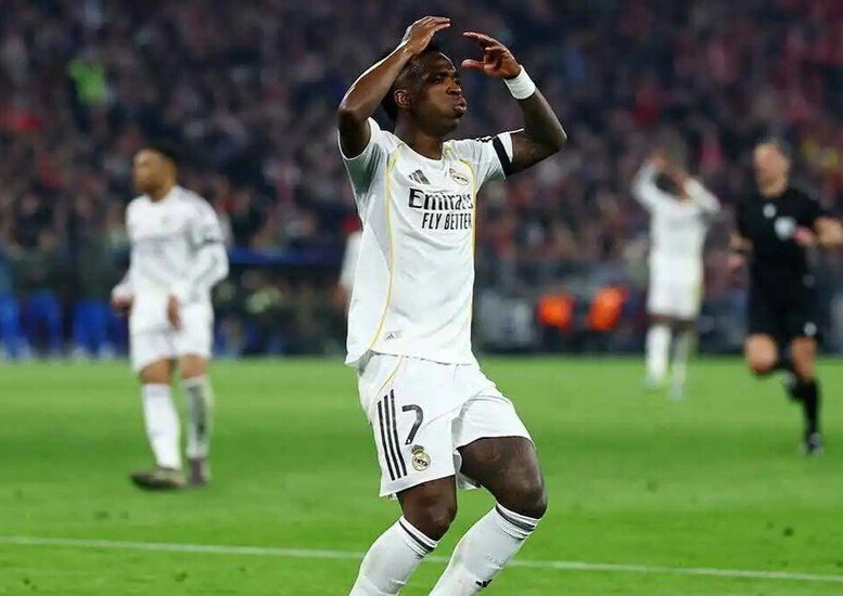 فينيسيوس يصعّد مفاوضات التجديد مع ريال مدريد بطلب راتب قياسي