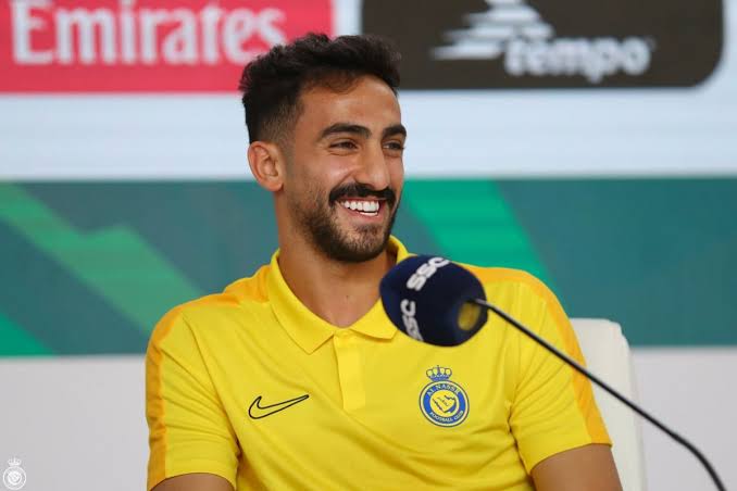 النصر في ورطة.. تطور جديد في إصابة نواف العقيدي بعد غيابه عن كلاسيكو الأهلي