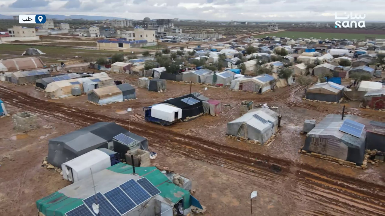 مشاهد لمخيم كرم الزيتون بمدينة أعزاز في ريف حلب بعد الأمطار الأخيرة