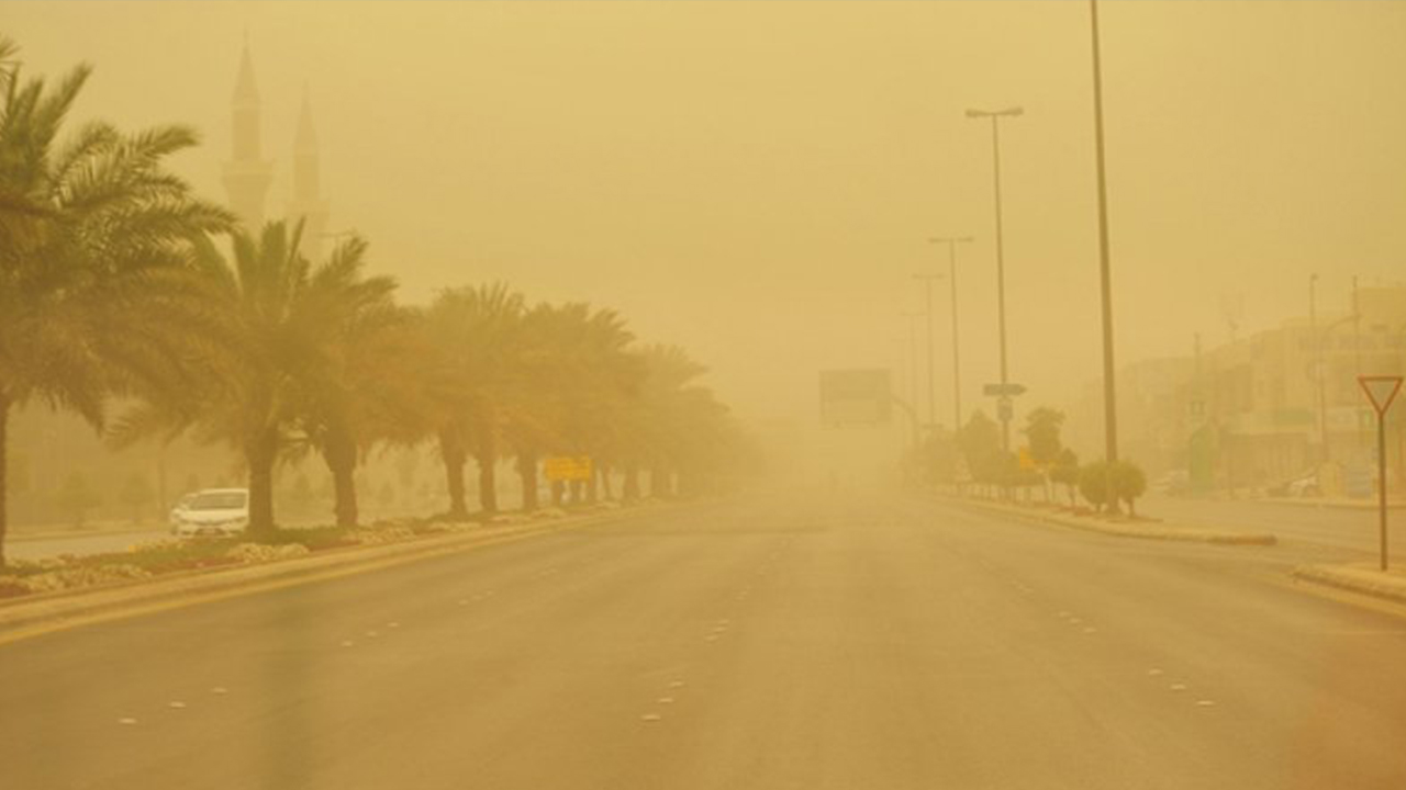 الأرصاد تحذّر من رياح شديدة وأتربة مثارة في مكة المكرمة