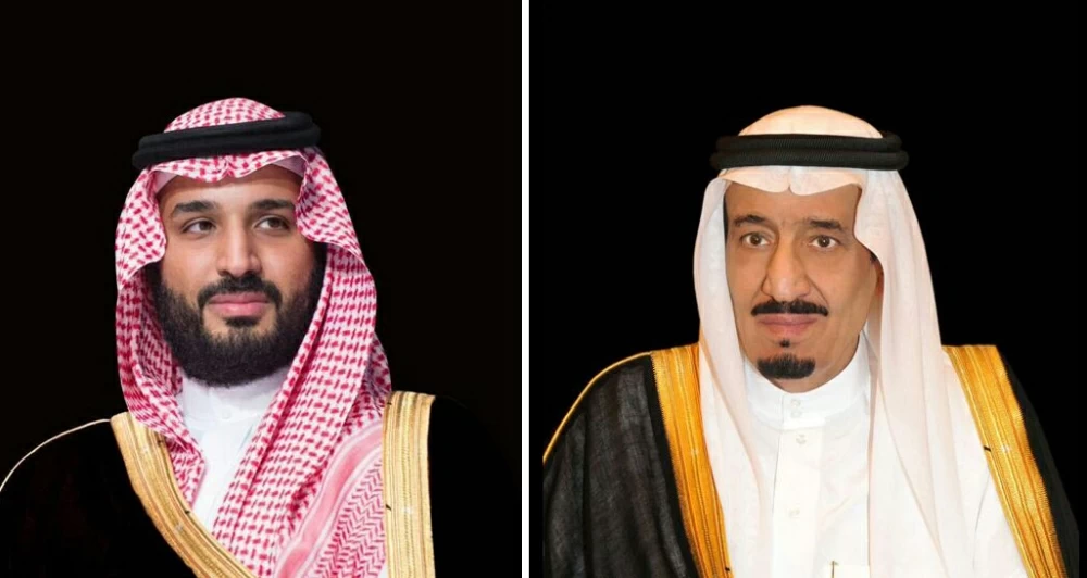 وصول التوأم الملتصق المغربي «سجى وضحى» إلى الرياض
