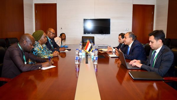 وزير الخارجية يبحث مع الأمين العام للكوميسا سبل تعزيز التكامل الاقتصادي (صور)
