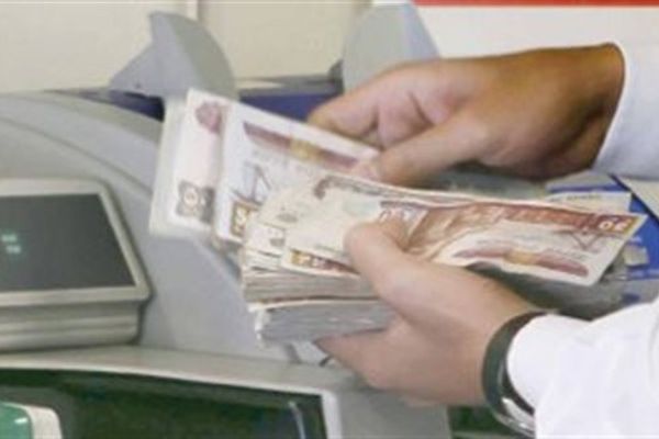 مصرفيون: رفع الفائدة على بعض الشهادات للحفاظ على قوة الجنيه وكبح جماح التضخم