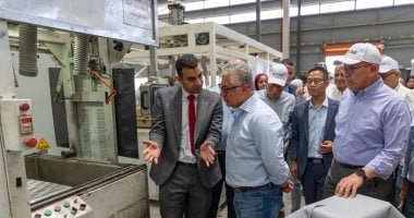 رئيس اقتصادية قناة السويس فى جولة بمنطقة القنطرة غرب الصناعية