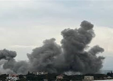 إصابة مسعفين في غارة استهدفت مركز الهيئة الصحية الاسلامية في حاروف على دفعتين في قضاء النبطية