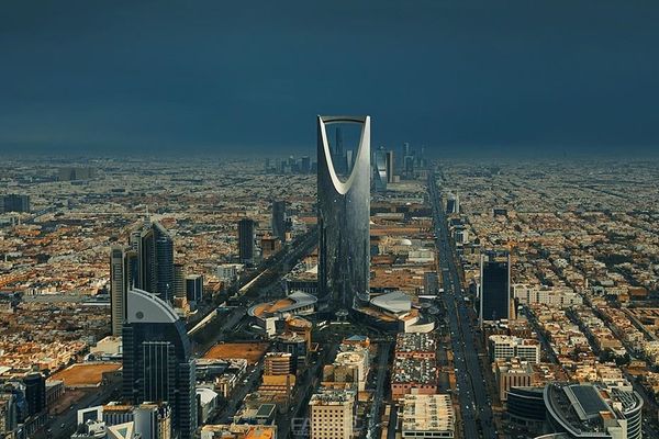 البدء بتنفيذ نفق و4 جسور على تقاطع طريق الثمامة مع عثمان بن عفان في الرياض
