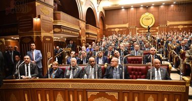 نائب: توجيهات الرئيس تعكس التزام الدولة بحماية العمال وتحسين أوضاعهم المعيشية