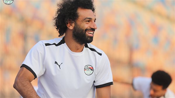 الثلاثي الأوروبي ينتظم اليوم بمعسكر منتخب مصر، وهذا موعد انضمام صلاح