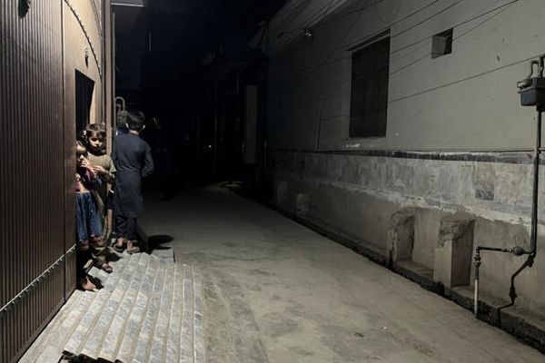 زلزال يضرب أفغانستان ويودي بحياة 8 أشخاص