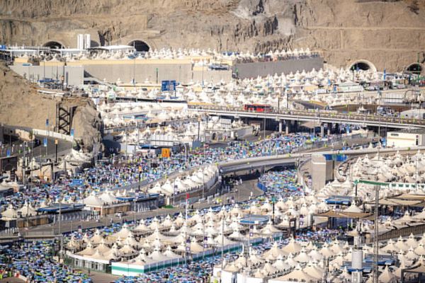 نموذج عالمي في إدارة الحشود.. "الحج" أكبر مختبر بشري ذكي في العالم