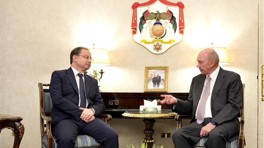 رئيس مجلس الأعيان يلتقي سفيري تركيا وقبرص لدى المملكة