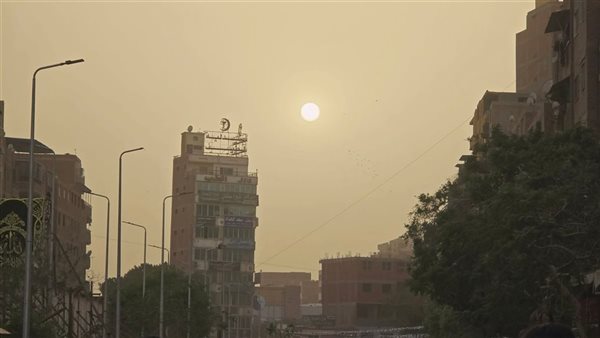 الأرصاد تنصح المواطنين بارتداء الملابس الصيفية واصطحاب جاكت خفيف خلال الليل