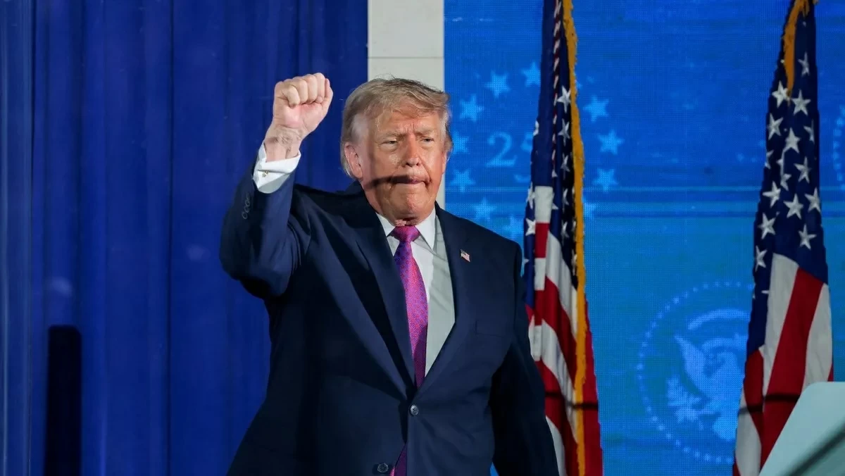 ترمب: منحنا إيران أسبوعاً لتشييع خامنئي