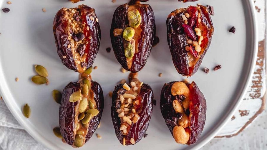 التمر في رمضان.. لماذا يعد الخيار الأفضل لكسر الصيام؟