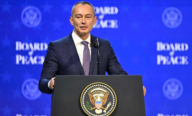 بروكسل: دبلوماسيون أوروبيون يبحثون مع ملادينوف إعادة إعمار غزة