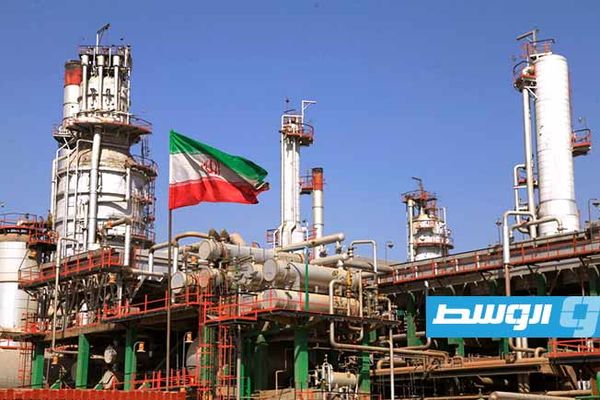 الولايات المتحدة تلغي الرفع الموقت للعقوبات على النفط الإيراني