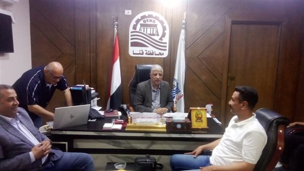 مدير تعليم قنا: إنهاء الاستعداد لامتحانات الشهادة الإعدادية ولا تهاون مع أي تجاوزات