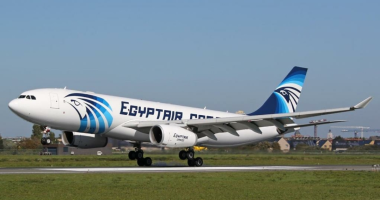 مصر للطيران تعلن تشغيل 3 خطوط جديدة إلى لوس أنجلوس وشيكاغو وفينيسيا