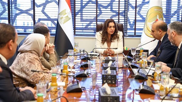 منال عوض تبحث مع “المانع القابضة” تنفيذ مشروع لإنتاج الوقود الحيوي من المخلفات بطاقة 100 طن يوميًا