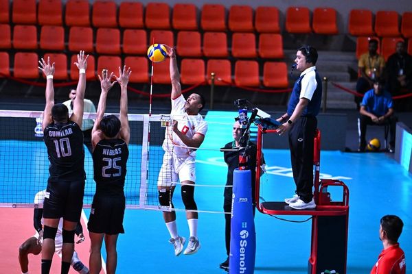 منتخبُنا الوطني للكرة الطائرة يفقد فرصة التأهّل للدّور الثاني في بطولة آسيا للرجال بعد خسارته أمام إندونيسيا