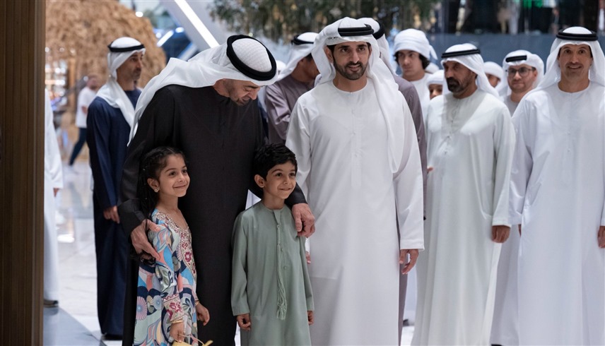 من كورونا إلى العدوان الإيراني.. "لا تشلون هم" رسالة محمد بن زايد لطمأنة سكان الإمارات