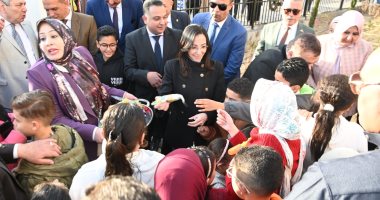 محافظ البحيرة تفتتح حديقة دمنهور الجديدة وتوزع هدايا على الأطفال احتفالا بالعيد
