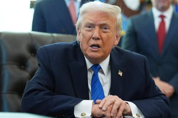 ترامب يخفض رسومًا فرضها لأسباب أمنية على واردات 3 معادن
