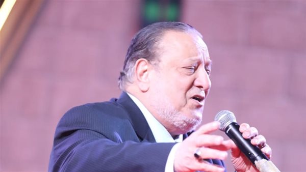 "الكحلاوي" يصدح بالمديح النبوي في الليلة السابعة لـ "هل هلالك 10"