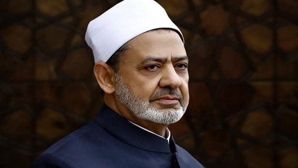 راشد يهنئ شيخ الأزهر ومفتي الجمهورية ووزير الأوقاف بحلول عيد الفطر المبارك