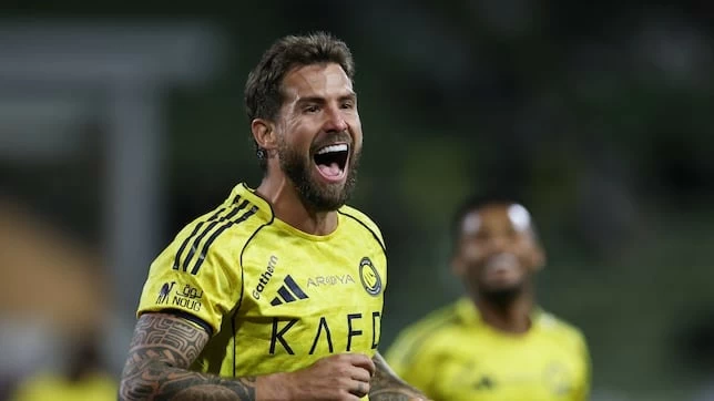 رغبة مشتركة تقرّب مارتينيز من التجديد مع النصر