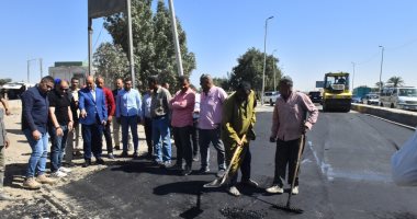 محافظ أسيوط يتابع تطوير محيط مزلقان المعلمين ورصف شارع ترعة عبد الله