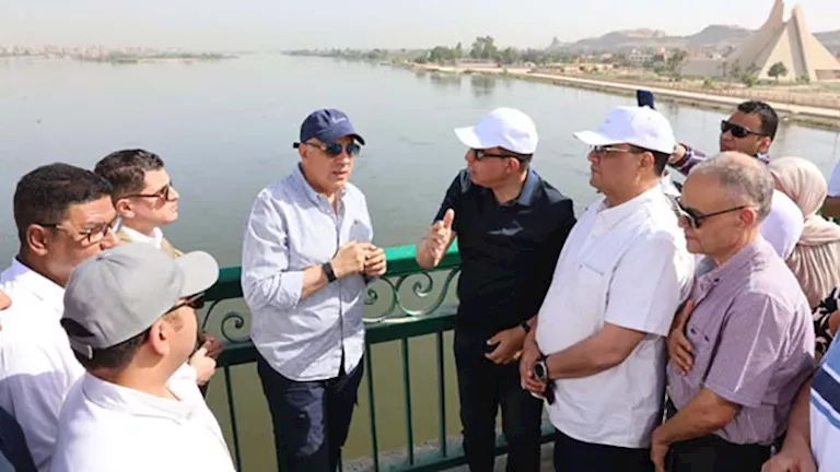 وزير الري ومحافظ المنيا يوجهان بسرعة تطوير جنوب الكورنيش