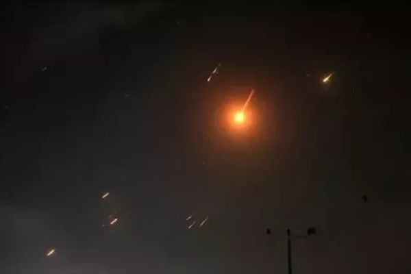 القاهرة الإخبارية: سلطات الاحتلال تعلن رصد إطلاق صواريخ تجاه القدس والمناطق الجنوبية