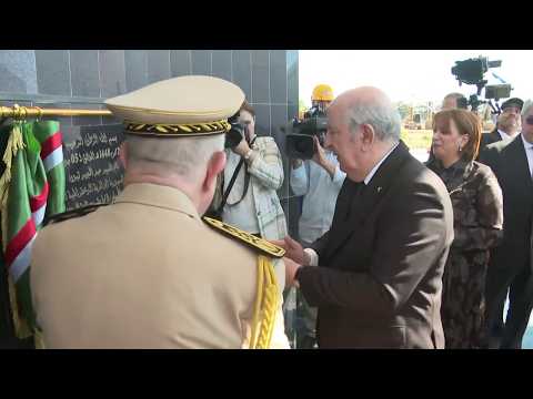 رئيس الجمهورية يشرف على وضع حجر الأساس لمشروع إنجاز قاعة العروض الكبرى ببلدية أولاد فايت
